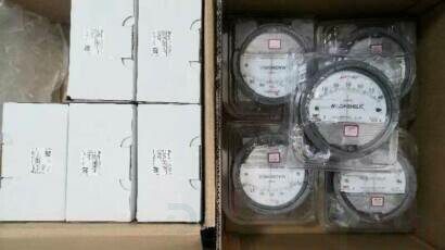 Поставка манометров Magnehelic и датчиков дифференциального давления Доступны к заказу датчики дифференциального давления комплекте с системой крепления. Доставка в любой регион России.