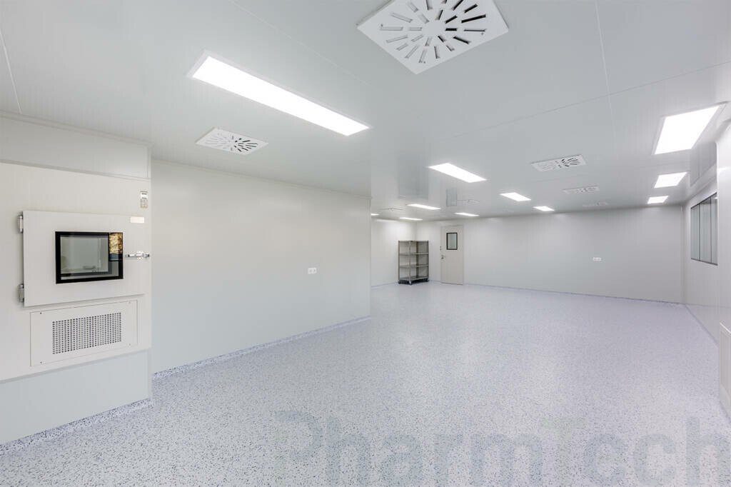 Окончены монтажные работы по созданию чистой комнаты ИСО 7 в г. Москва. Производство и монтаж 50 рабочих дней.